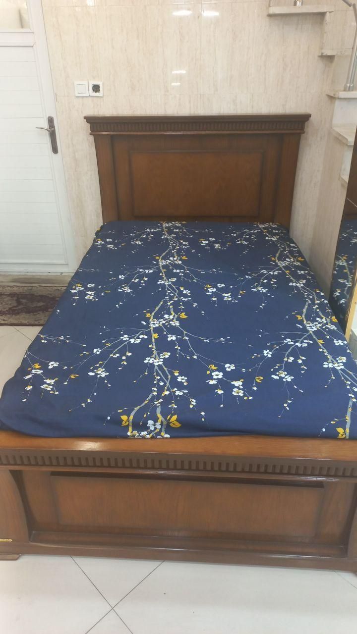 تخت نوجوان و جوان سایز ۱۲۰.دونفره سایز 160|تخت و سرویس خواب|مشهد, شهید احمدی روشن|دیوار