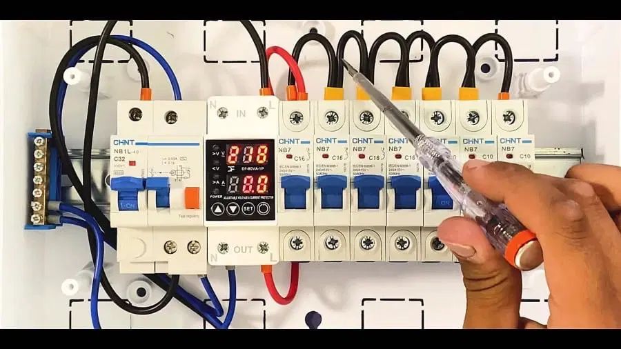 برقکاری/نصبیات /اتصالات برق|خدمات پیشه و مهارت|شیراز, فرهنگ شهر|دیوار