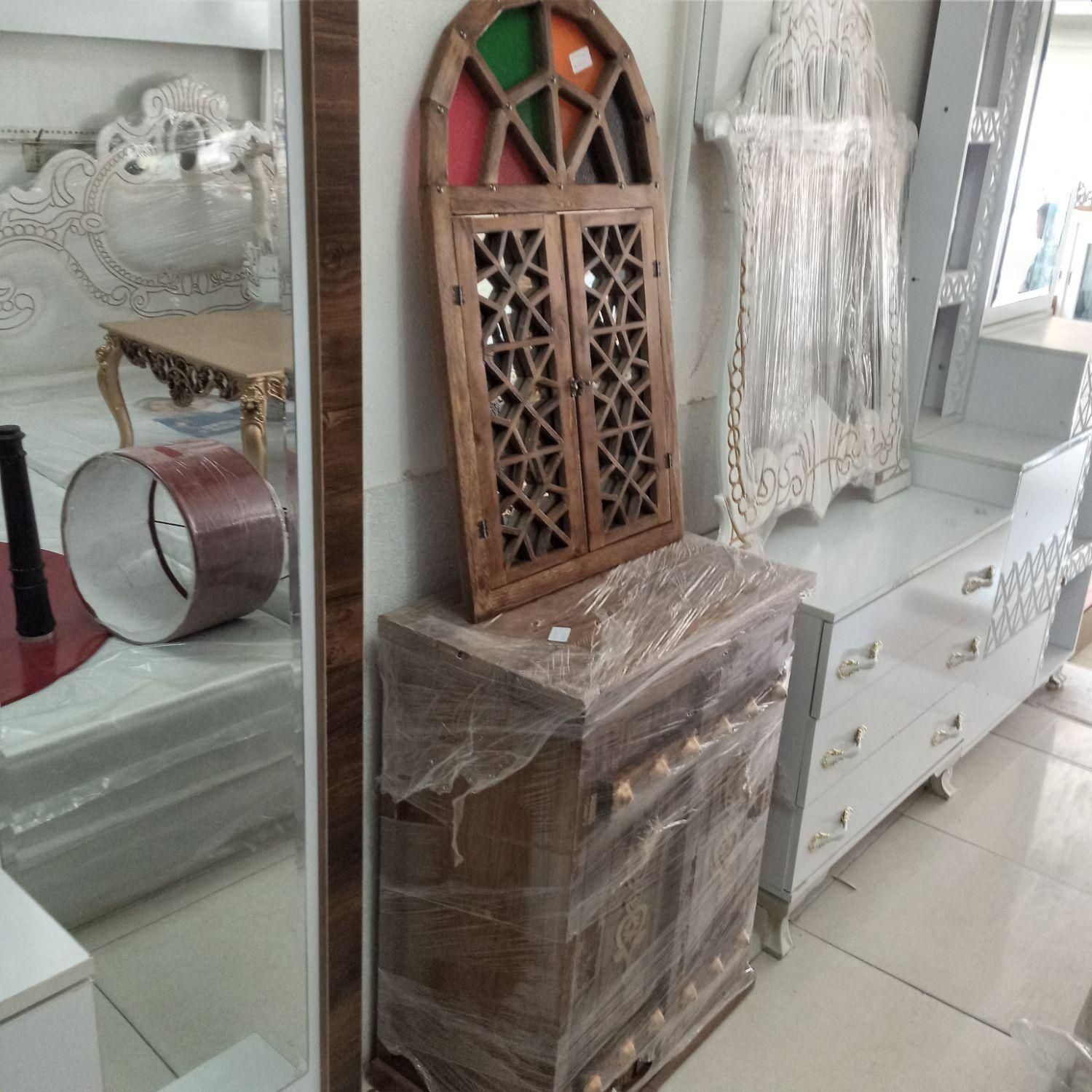 جاکفشی سایز بزرگ|جاکفشی، کمد، دراور|یزد, |دیوار