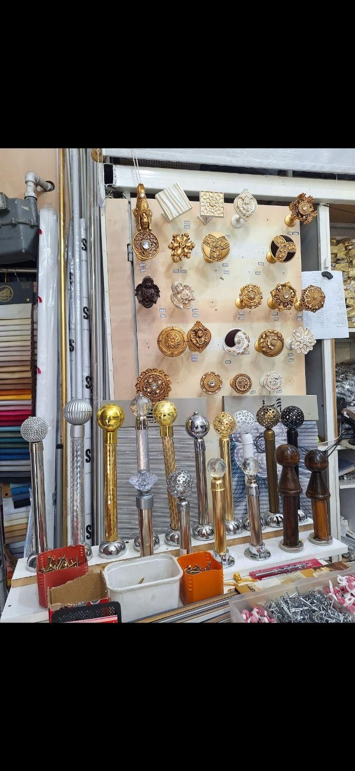 تعمیرات انواع پرده موکت چمن نصب تعویض دوخت و...|خدمات پیشه و مهارت|صدرا-فارس, فاز ۱|دیوار