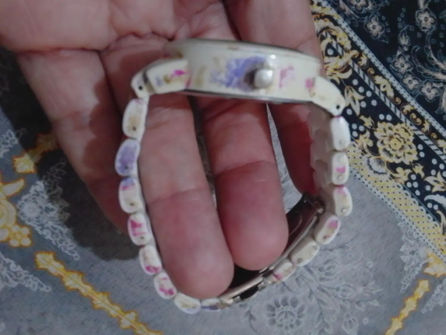 ساعت مچی|ساعت|کرج, حصارک پایین|دیوار