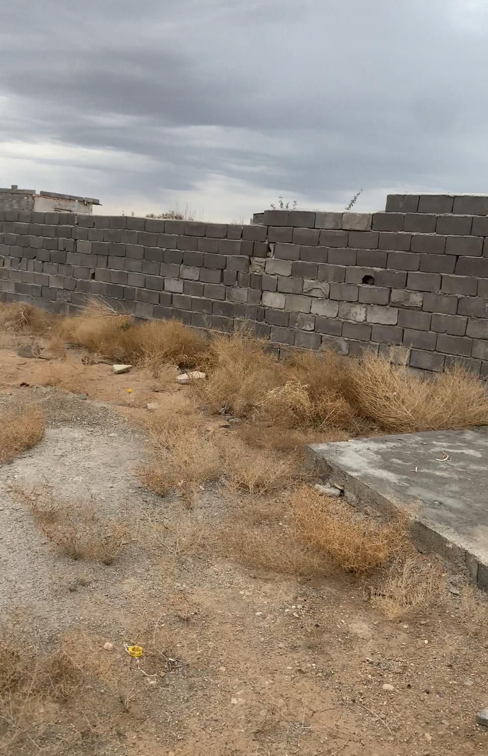 زمین چهار دیواری جاده یل اباد|فروش زمین و ملک کلنگی|ساوه, |دیوار