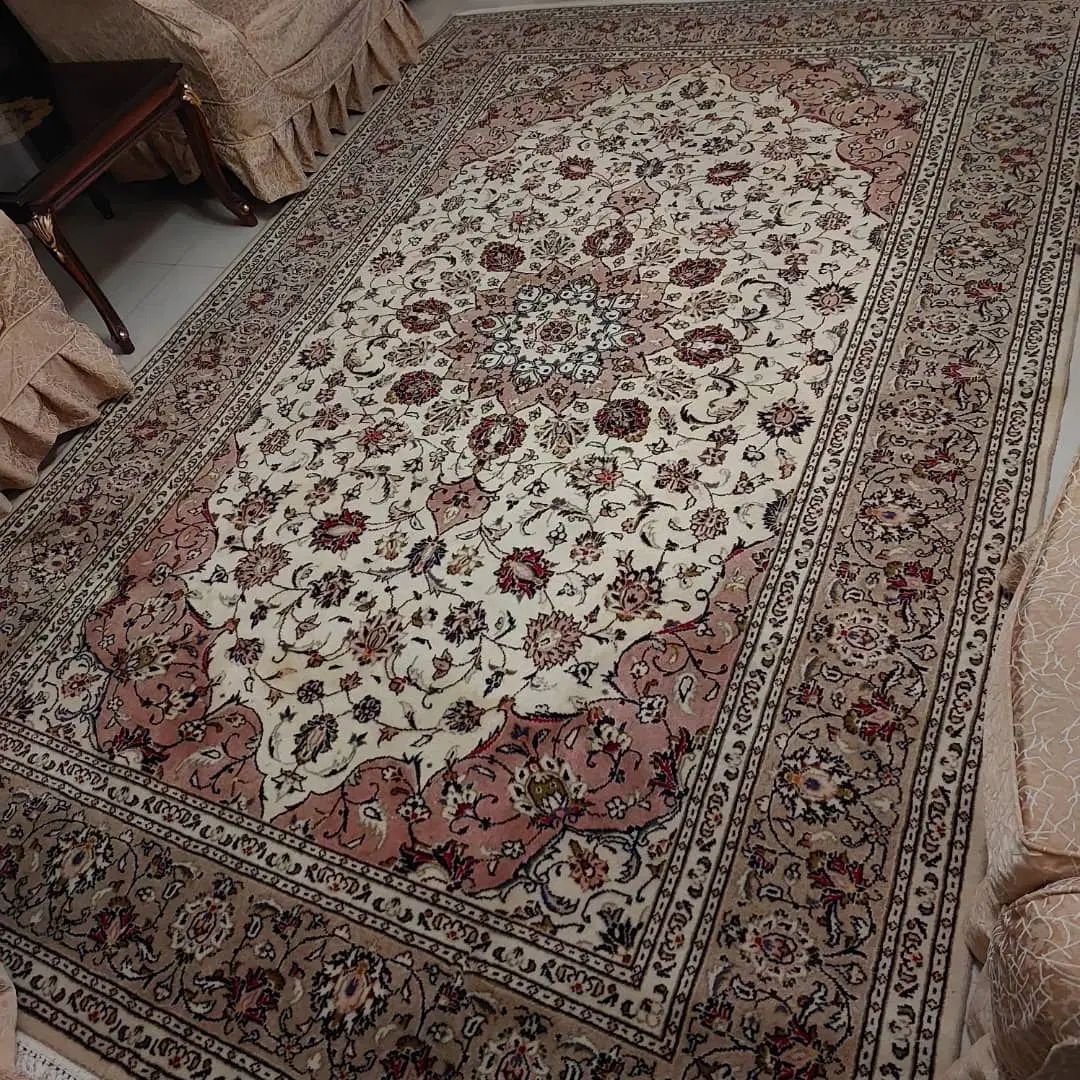دو تخته فرش کاشان|فرش|تهران, مطهری|دیوار