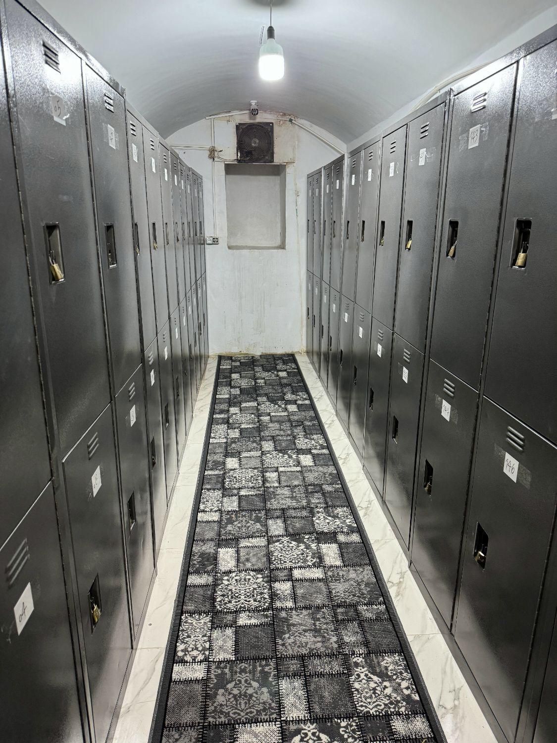 اجاره اتاق تخت خوابگاه|اجارهٔ کوتاه‌مدت آپارتمان و سوئیت|تهران, فلسطین (میدان انقلاب)|دیوار