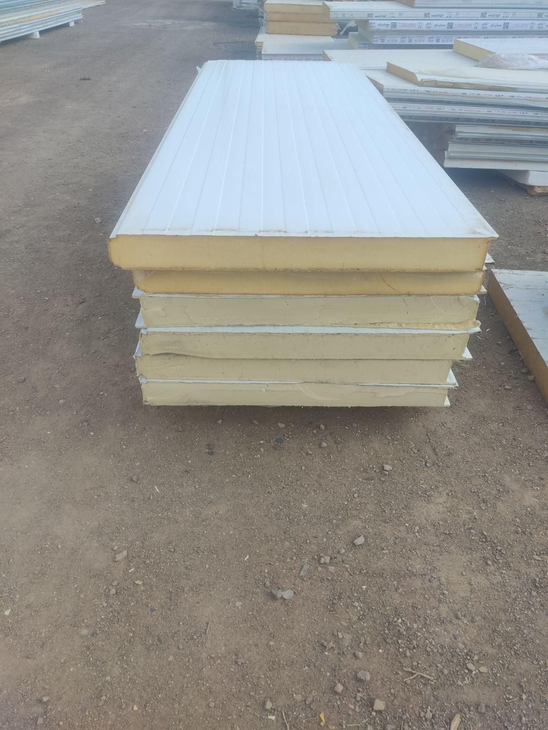 فروش انواع ساندویچ پانل و شیروانی رنگی|مصالح و تجهیزات ساختمان|ساوه, |دیوار