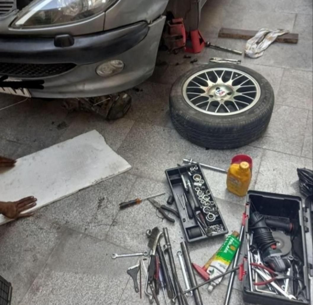 برقکارمکانیک خودروسیار همراه با وسایل یدکی در محل|خدمات موتور و ماشین|بندرعباس, |دیوار