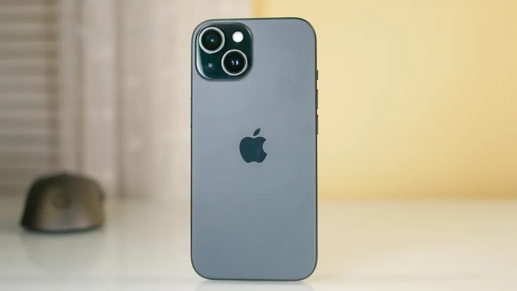 iphone 15 128g/ ایفون 15 128 گیگ|موبایل|مشهد, عامل|دیوار