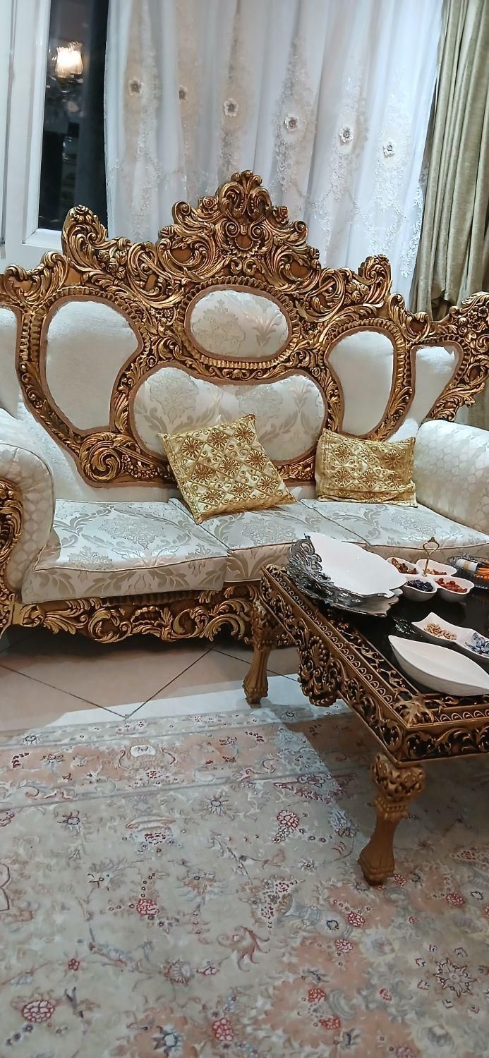 مبلمان سلطنتی همراه نهار خوری|مبلمان خانگی و میز عسلی|تهران, ارامنه|دیوار