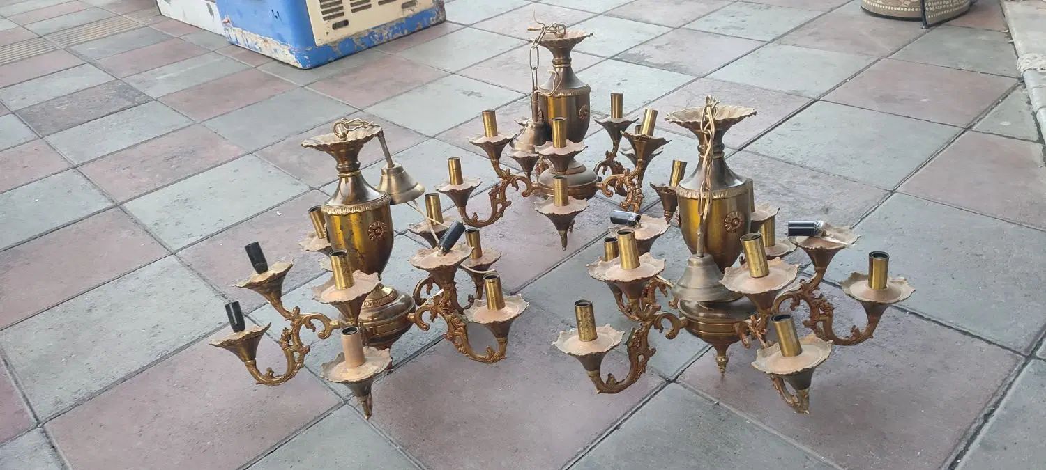لوستر برنجی قدیمی سه عدد|لوستر و چراغ آویز|کرج, چمن|دیوار