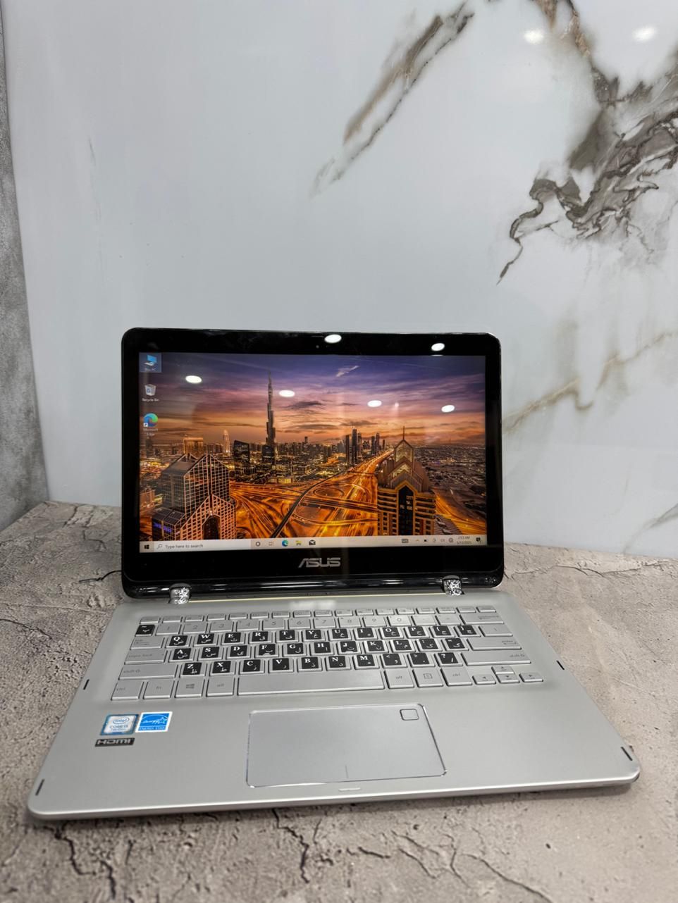 لپ‌تاپ Asus مدل Q304 یک لپ‌تاپ 2-in-1 (تبلت‌شو)|رایانه همراه|اهواز, طالقانی|دیوار