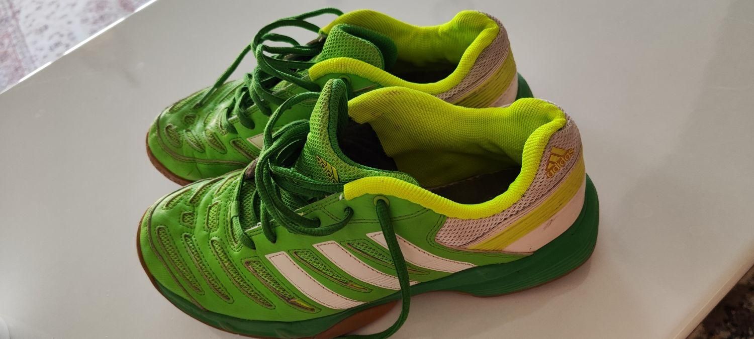 کفش سالنی ویتنام ، اصلی ۴۰تا ۴۱|کیف، کفش، کمربند|اسلامآباد غرب, |دیوار