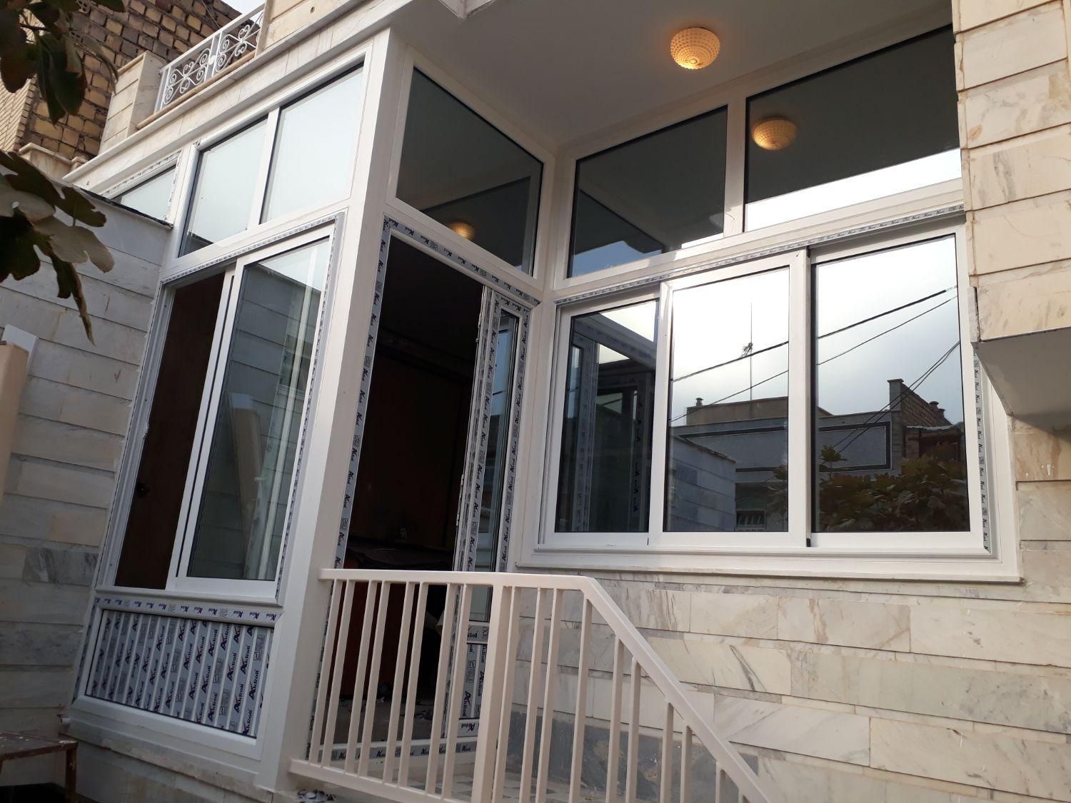 ساخت و نصب درب و پنجره دوجداره(upvc آلومینیوم)|خدمات پیشه و مهارت|قم, سراجه (۱۵ خرداد)|دیوار