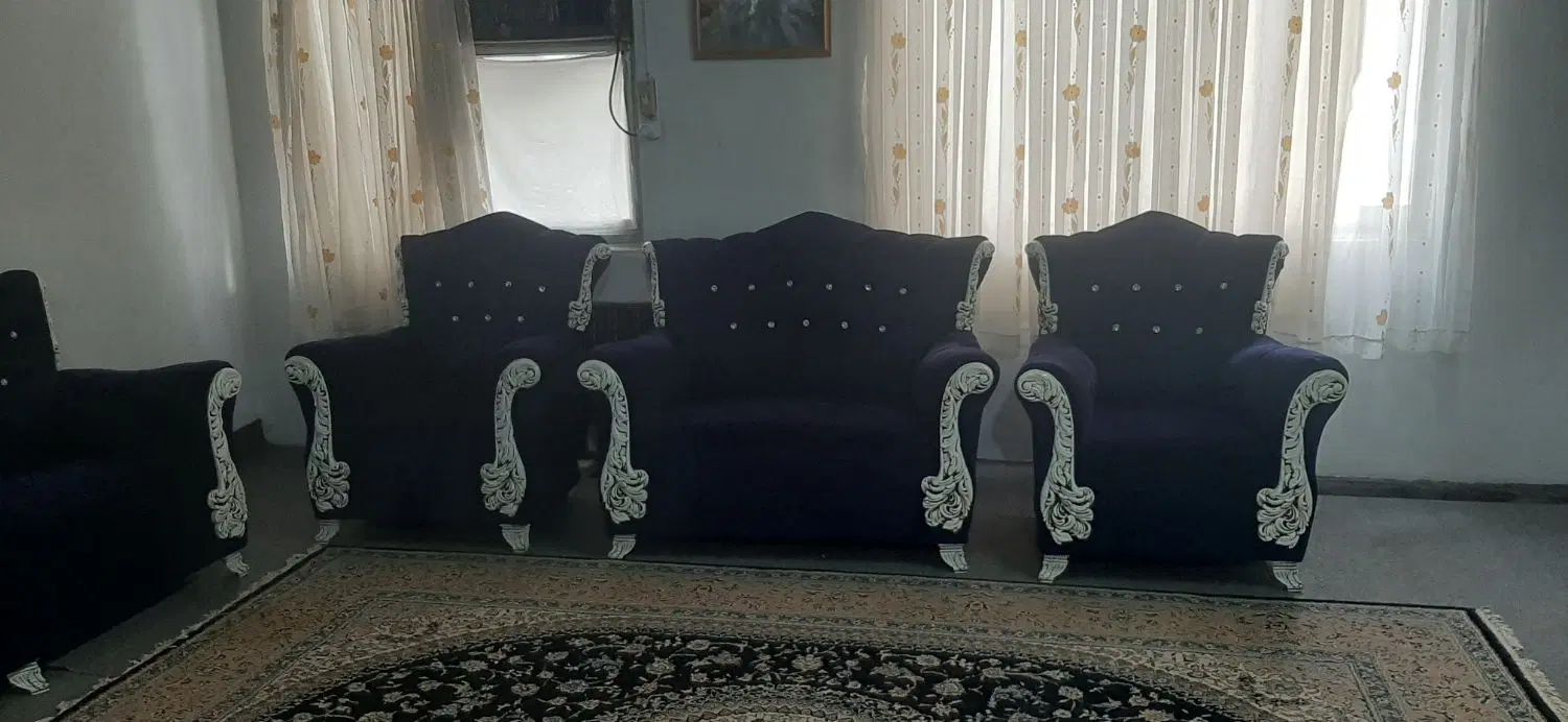 مبل راحتی ۷ نفره|مبلمان خانگی و میز عسلی|رشت, نامجو|دیوار