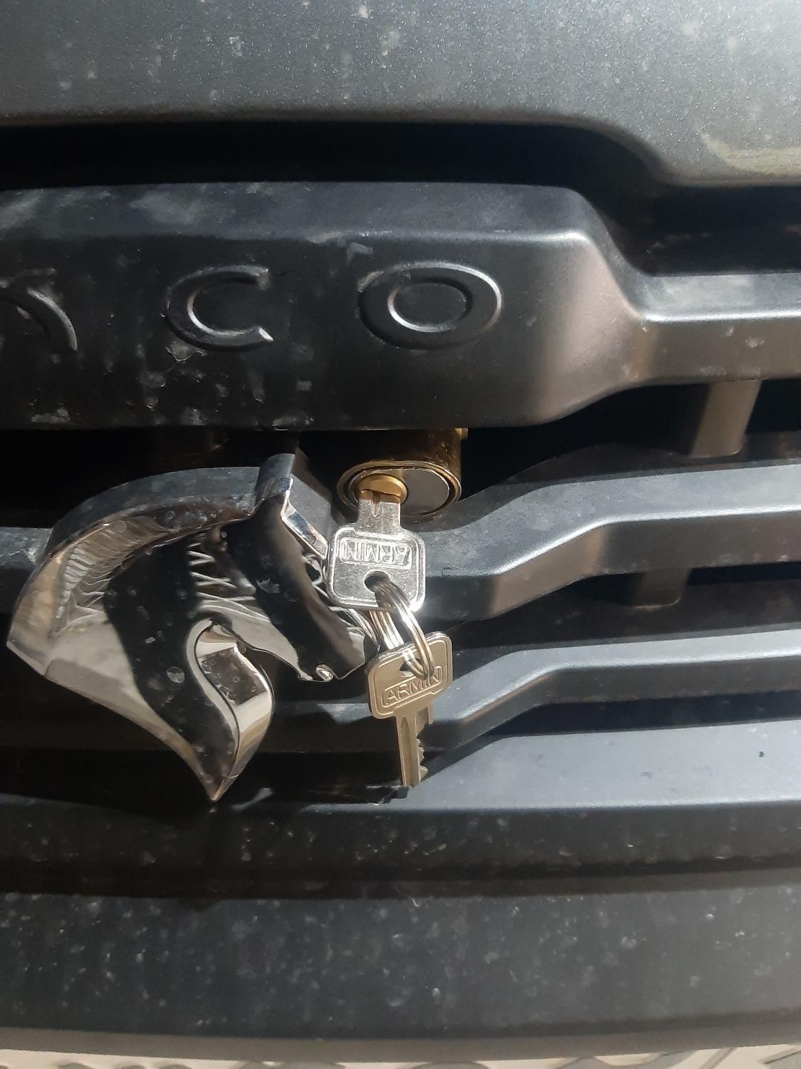 قفل کاپوت نیسان کولردارپراید پژوسمند۲۰۶دنا|قطعات یدکی و لوازم جانبی|مشهد, طلاب|دیوار