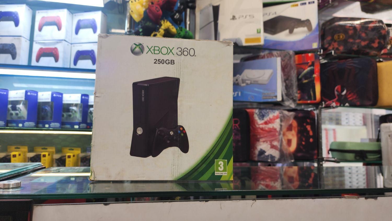 Xbox 360 دو دسته با کینکت|کنسول، بازی ویدئویی و آنلاین|تهران, فردوسی|دیوار