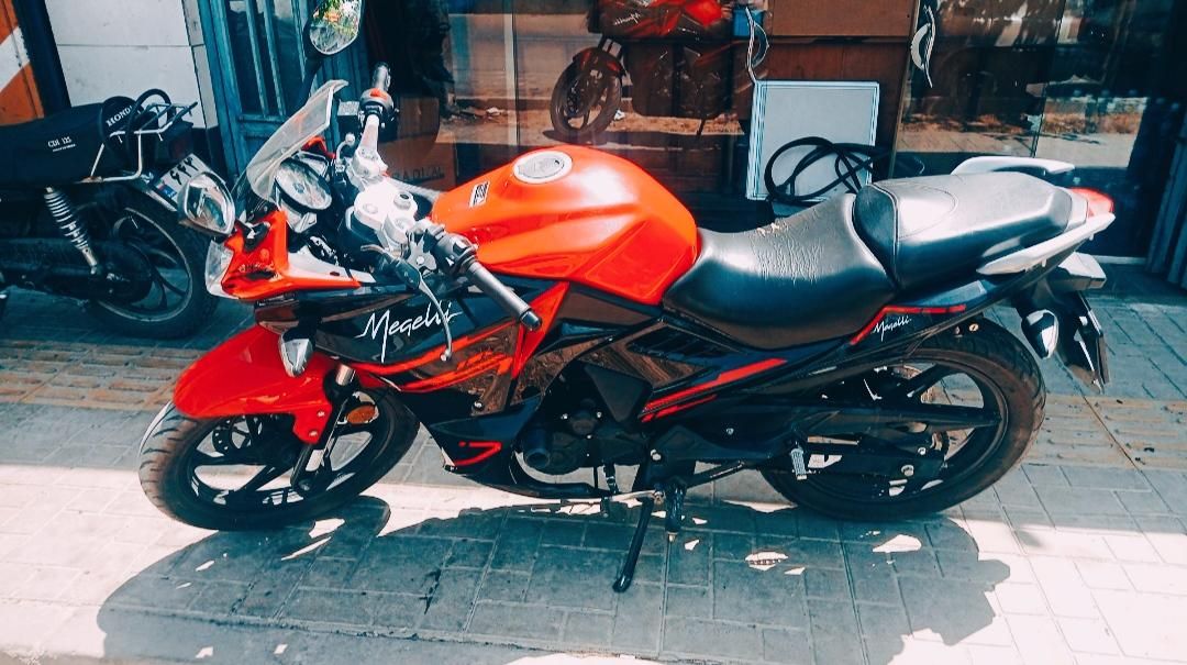 موتور مگلی ۲۰۰ مدل ۱۴۰۱ معاوضه|موتورسیکلت|اصفهان, خواجه عمید|دیوار