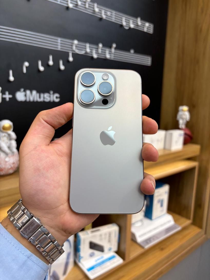 iphone 15pro با حافظه 256 گیگابایت|موبایل|مشهد, احمدآباد|دیوار