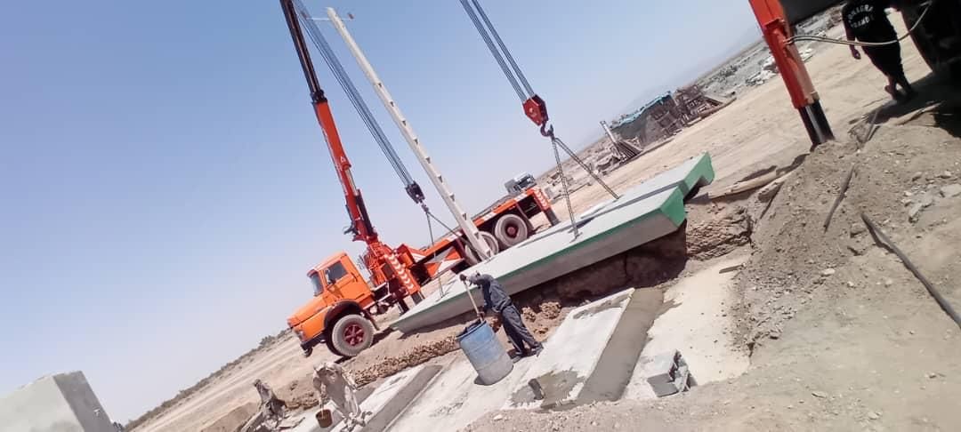 خدمات جرثقیل ۱۵تن کفی دار شرکت کویر بار ایرانشهر|خدمات حمل و نقل|ایرانشهر, |دیوار