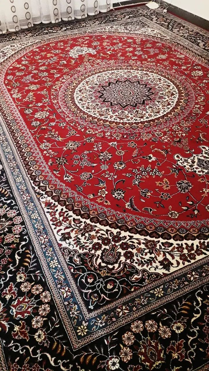 فرش۱۲متری ۵۰۰شانه درجه1تمیز درحدنو بدون هیچ ایرادی|فرش|دهلران, |دیوار