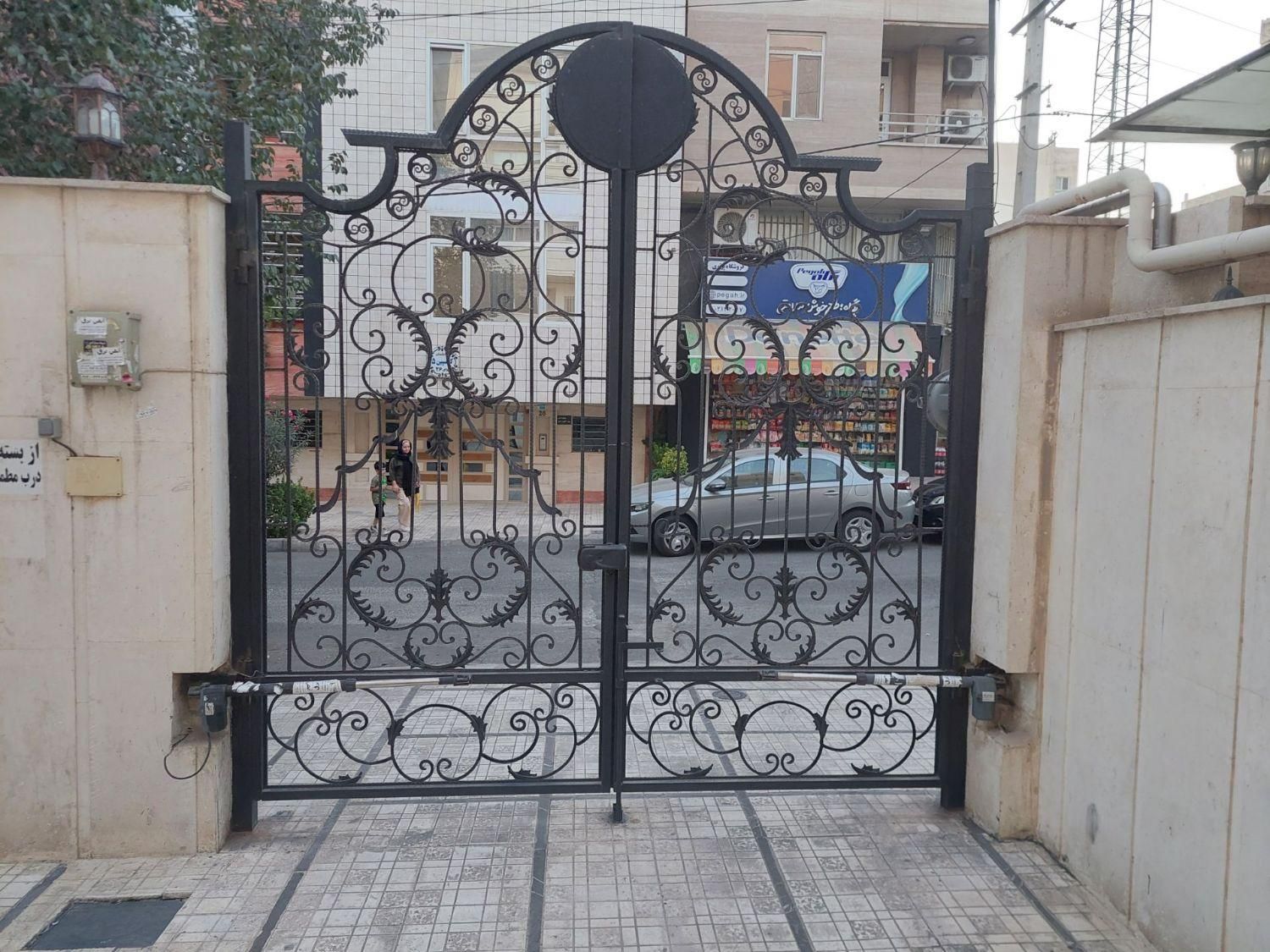 فروش و نصب تخصصی انواع جک برقی پارکینگی ریموتی|مصالح و تجهیزات ساختمان|کرج, گوهردشت|دیوار