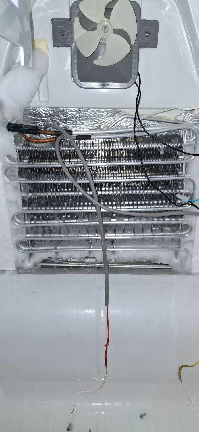 تعمیر یخچال و فریزر استاد ماهر باضمانت|خدمات پیشه و مهارت|پرند, |دیوار