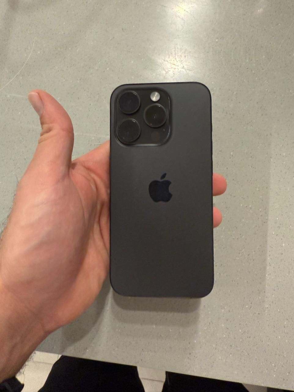 اپل iPhone 15 Pro با حافظهٔ ۵۱۲ گیگابایت|موبایل|تهران, الهیه|دیوار