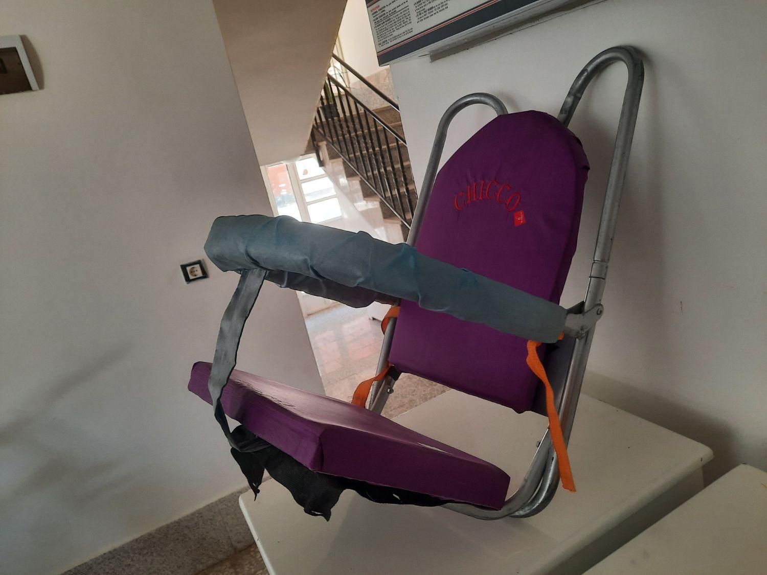 صندلی ماشین کودک|تخت و صندلی بچه|بیرجند, |دیوار