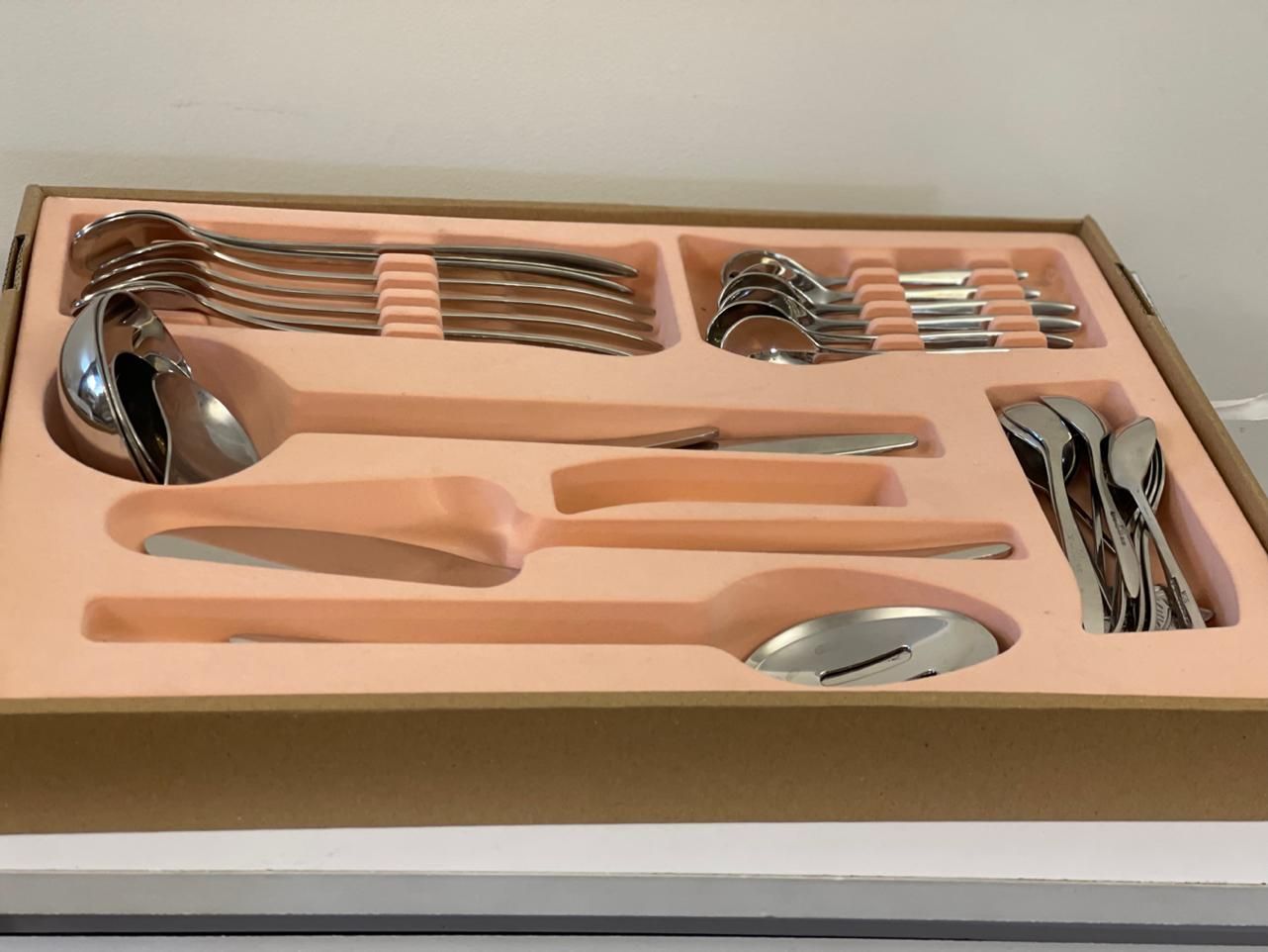 سرویس قاشق چنگال کاملا نو|ظروف سرو و پذیرایی|تهران, قیطریه|دیوار