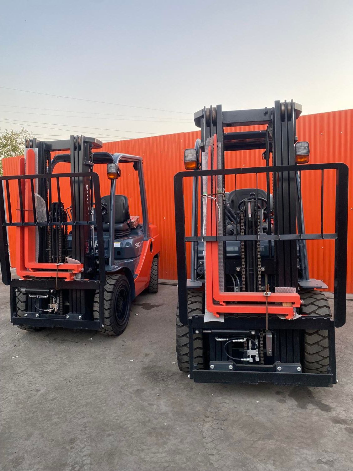 دستگاه لیفتراک تویوتا صفر ۲/۵تن۳تن ۵تن و کارکرده|ماشینآلات صنعتی|ری, دولتآباد|دیوار