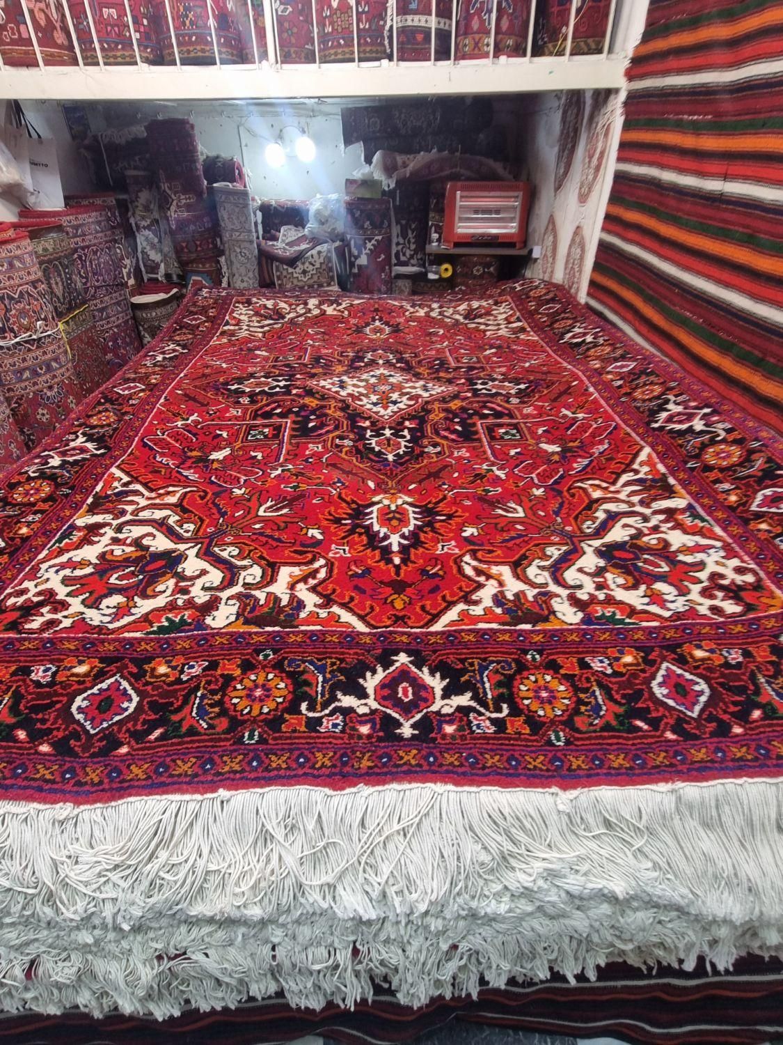 فروش با چک هفت ماهه|فرش|مراغه, |دیوار