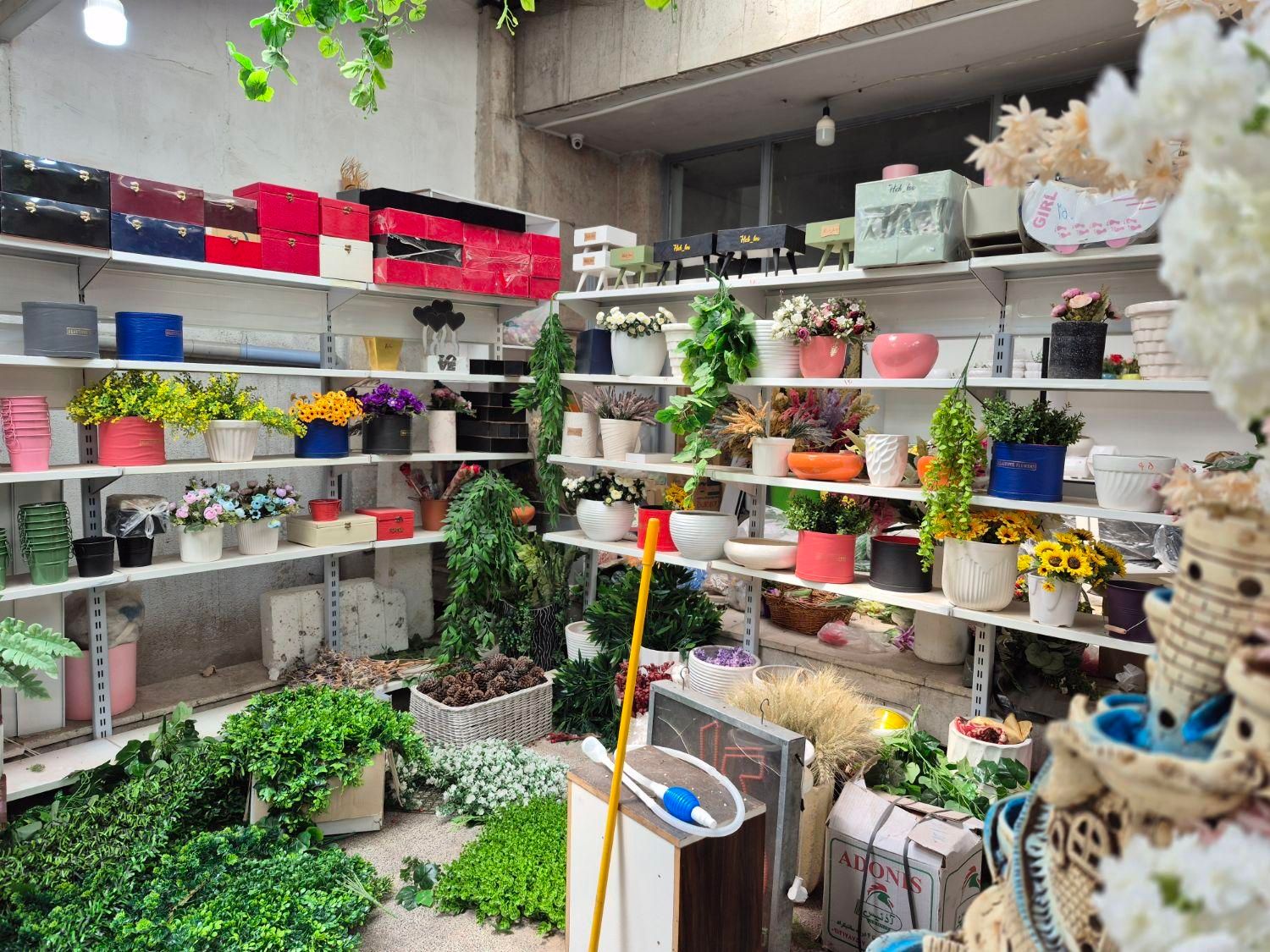 دکور مغازه فروشگاه استند طبقه فلزی دیواری پایه دار|فروشگاه و مغازه|فردیس, فردیس|دیوار