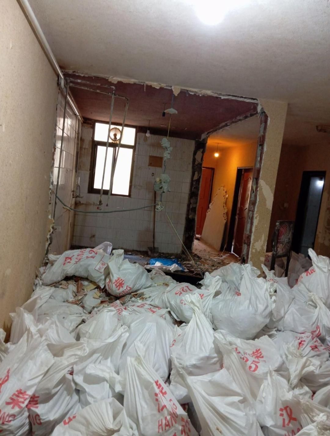 تخریب و کنده کاری ساختمان با ابزار کامل وکارکر|خدمات پیشه و مهارت|بندرعباس, |دیوار