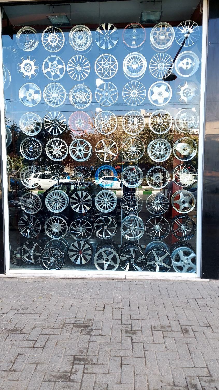 رینگ اسپرت کارکرده پژو.سمند.دنا|قطعات یدکی و لوازم جانبی|مشهد, هفده شهریور|دیوار