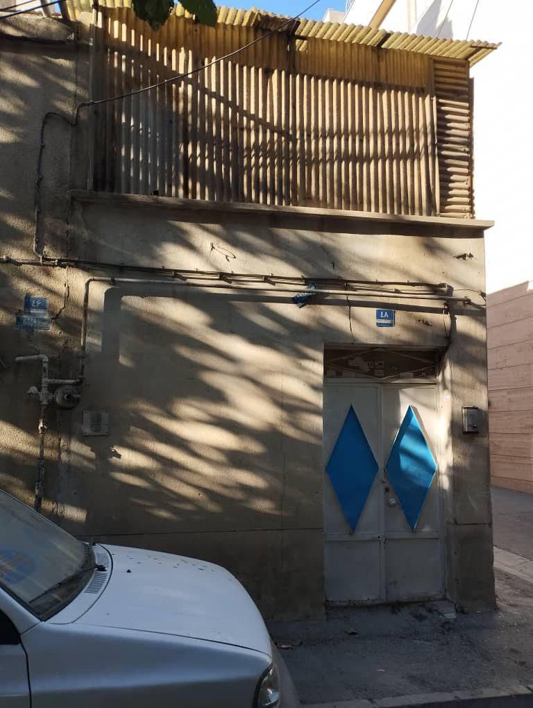 اجاره خانه ۴۰متری ویلایی دوطبقه دربستی