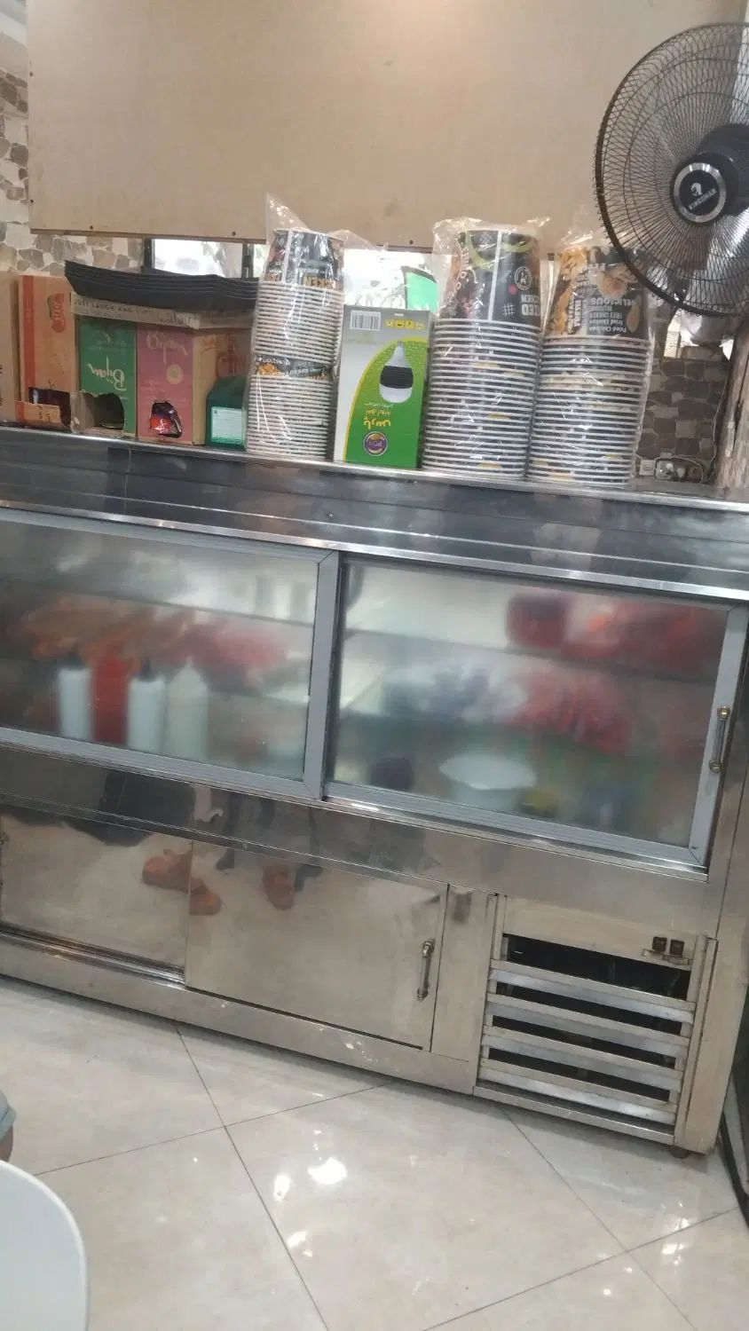 خریدار و فروشنده یخچال های صنعتی مغازه خراب|فروشگاه و مغازه|تهران, تهرانسر مرکزی|دیوار