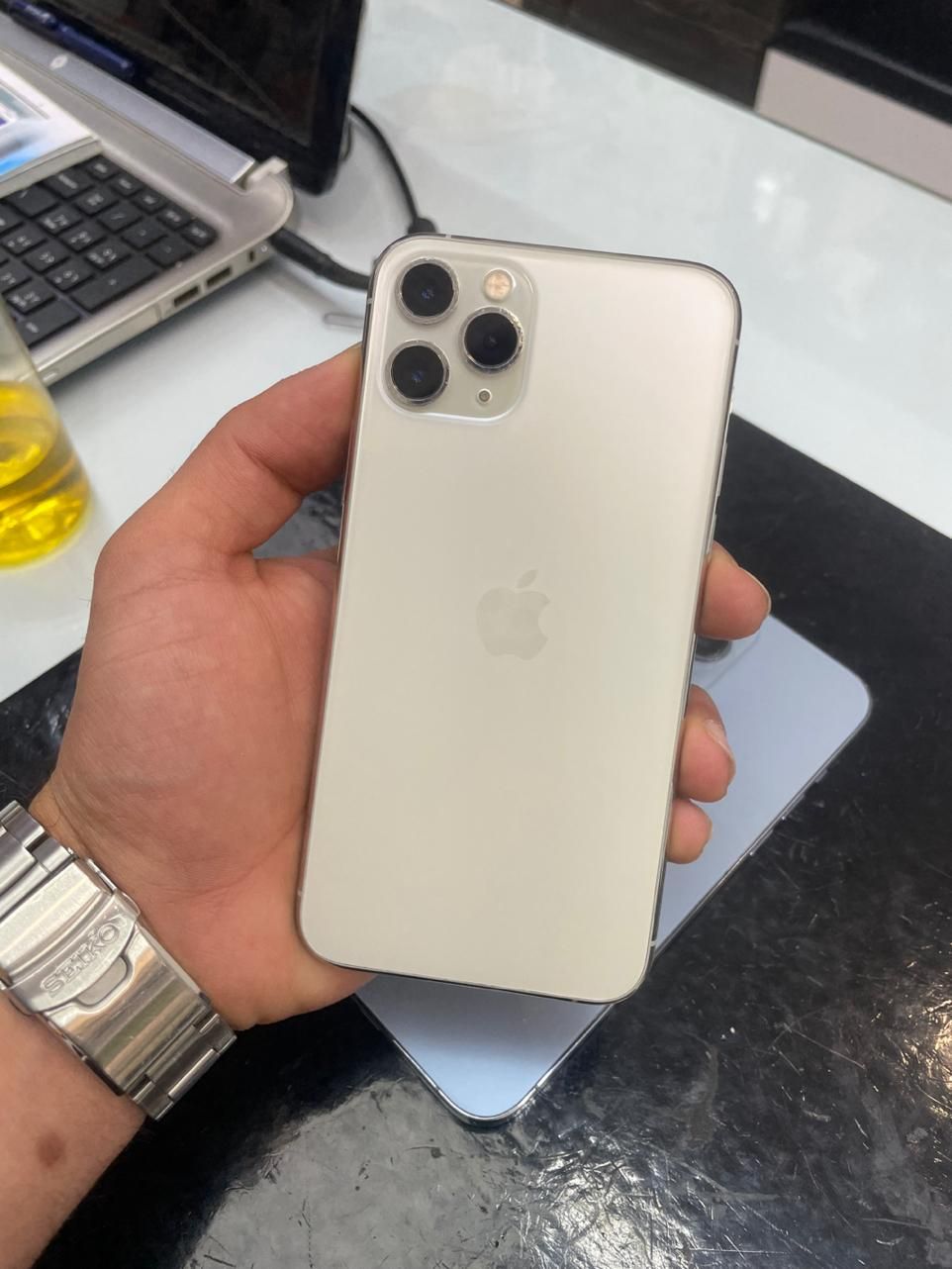 اپل iPhone 11 Pro با حافظهٔ ۲۵۶ باتری ۹۱ فابریک|موبایل|اصفهان, چرخاب|دیوار