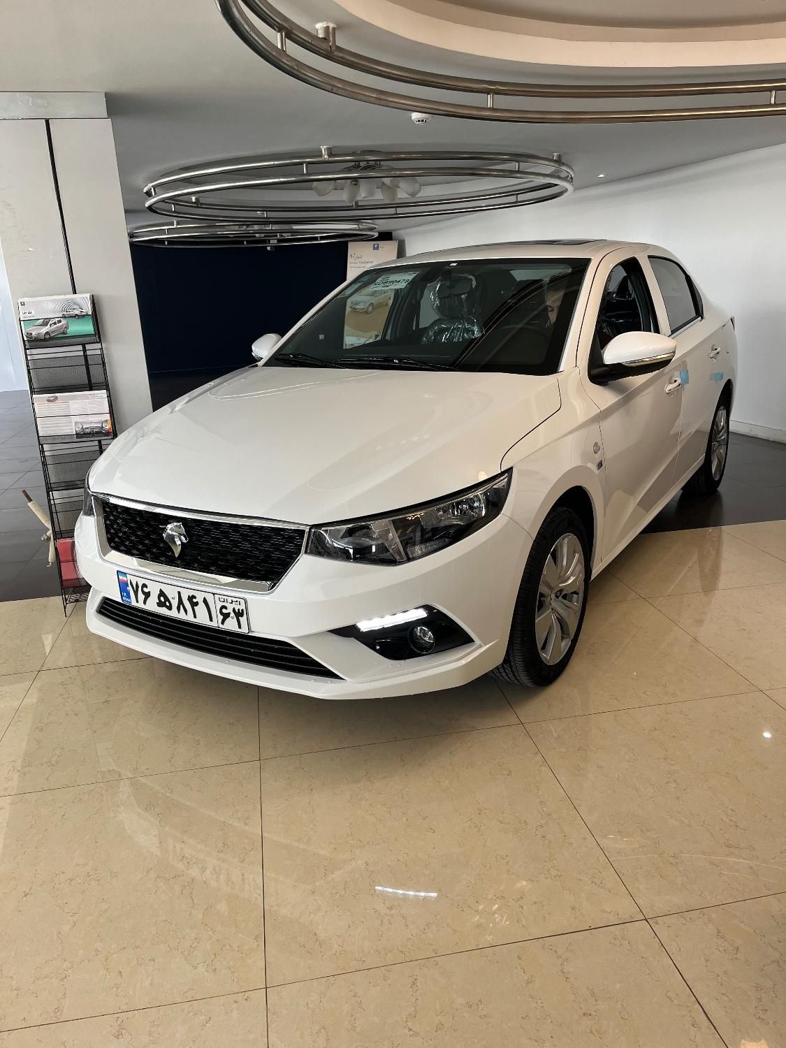 تارا وی 4 ال ایکس، سفید مشکی تیتانیوم ۱۴۰۴|خودرو سواری و وانت|شیراز, شهرک گلستان|دیوار