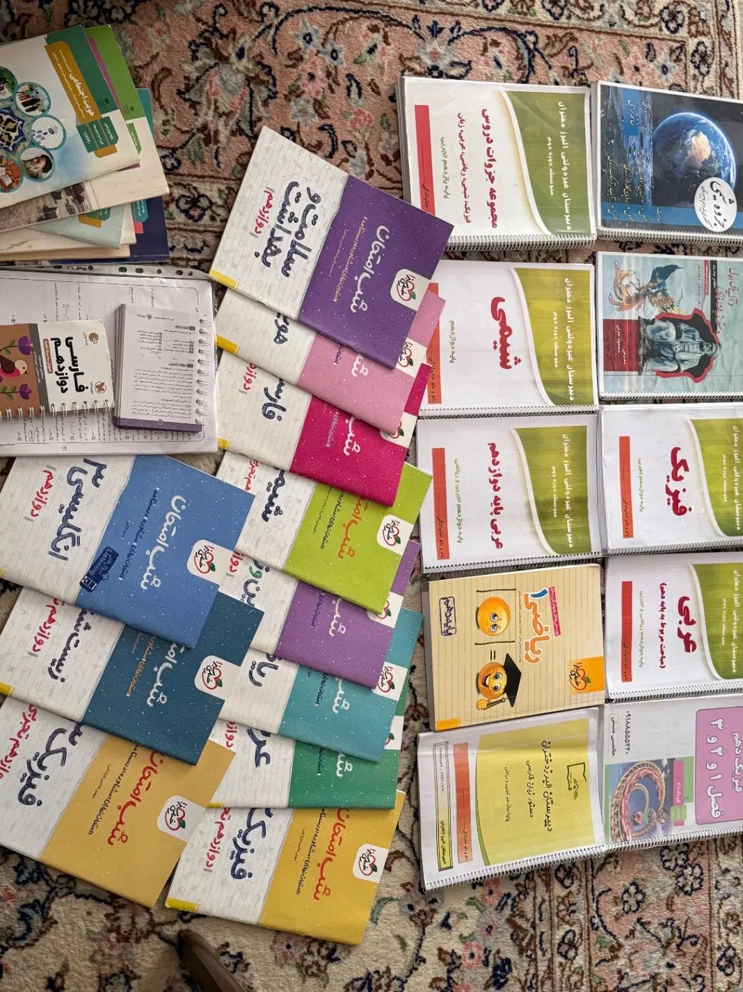 تعدادی کتاب و جزوه کنکور برای مدارس خوب|کتاب و مجله آموزشی|کرج, عظیمیه|دیوار