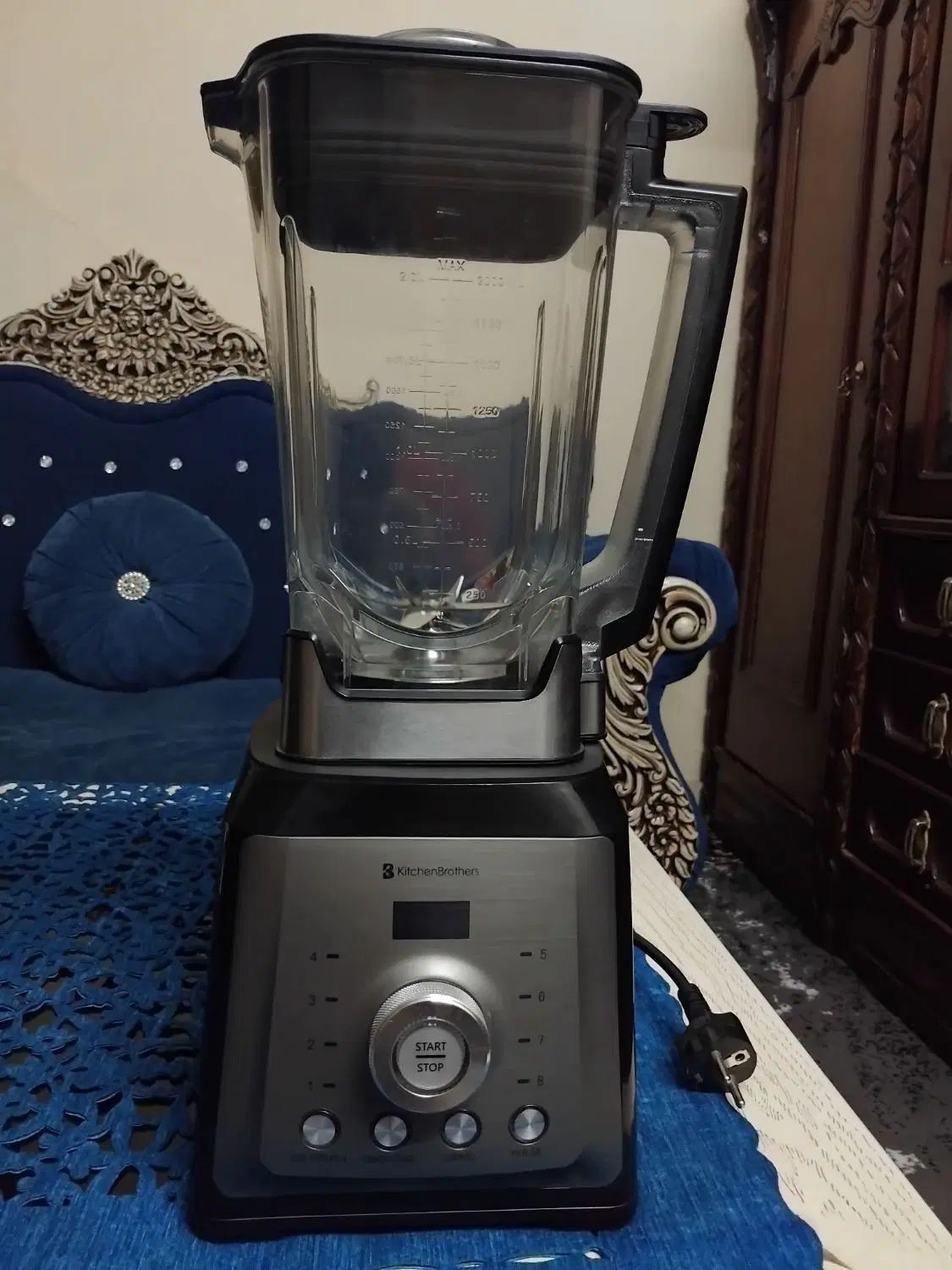 آبمیوه گیری kb677 مارک آلمانی|آبمیوه‌گیر و آب‌مرکبات‌گیر|تهران, کیانشهر|دیوار