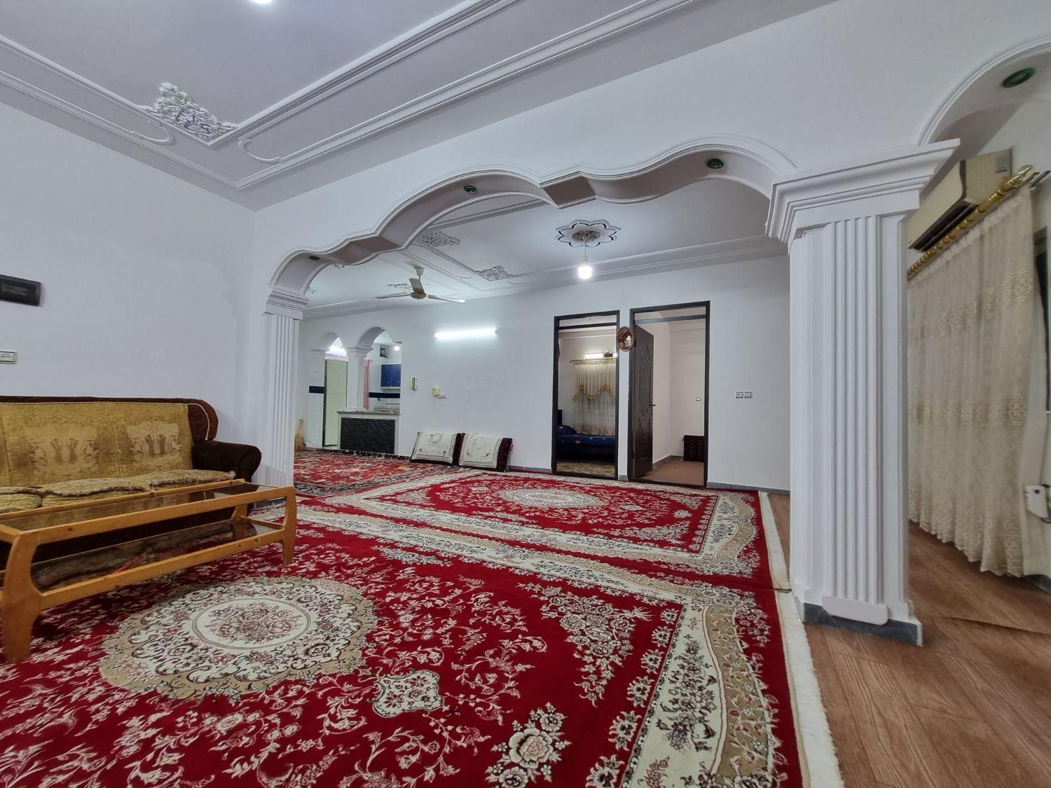 آپارتمان110متری 2خوابه خیلی تمیزوباکیفیت وکم نظیر|اجارهٔ کوتاهمدت آپارتمان و سوئیت|ساری, |دیوار