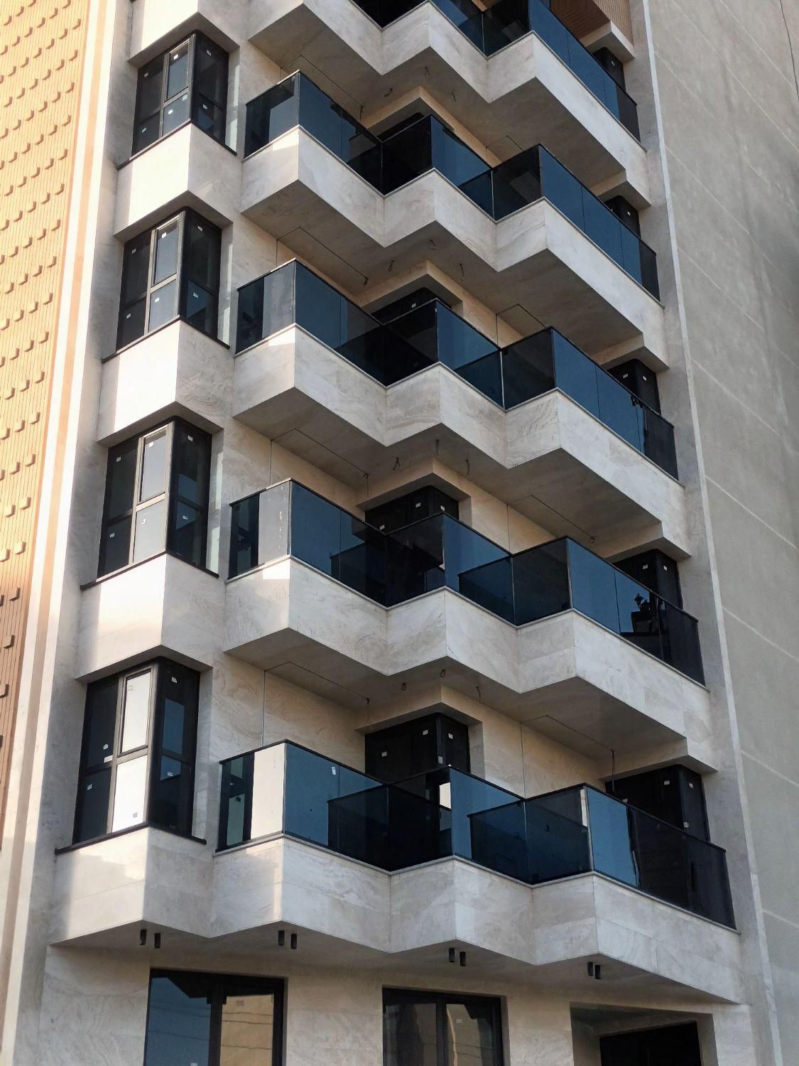 تعمیر،نصب وتولید درب و پنجره ی  ترمال بریک و upvc.|خدمات پیشه و مهارت|همدان, |دیوار