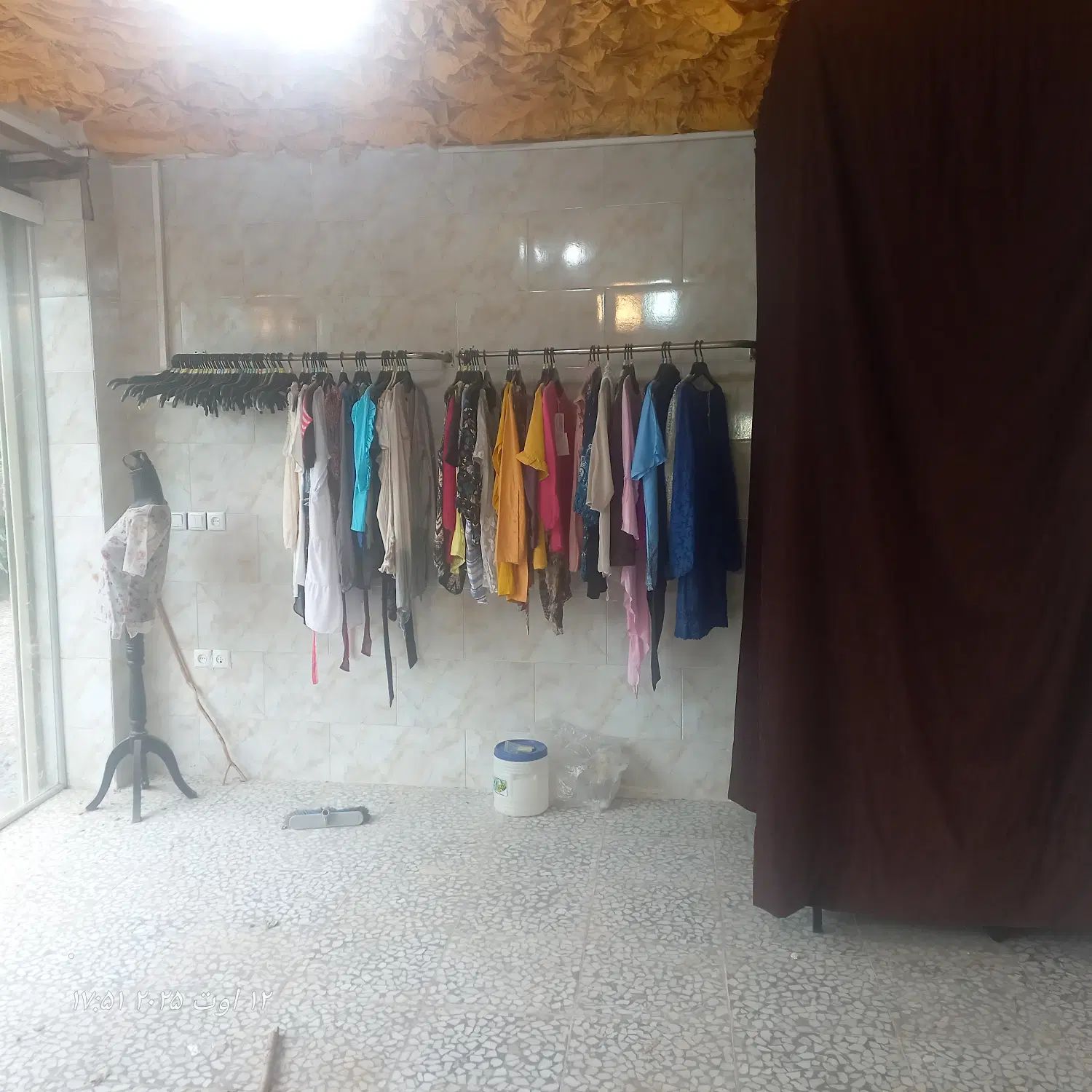 مغازه یا انبار|اجارهٔ مغازه و غرفه|رشت, سیا اسطلخ|دیوار