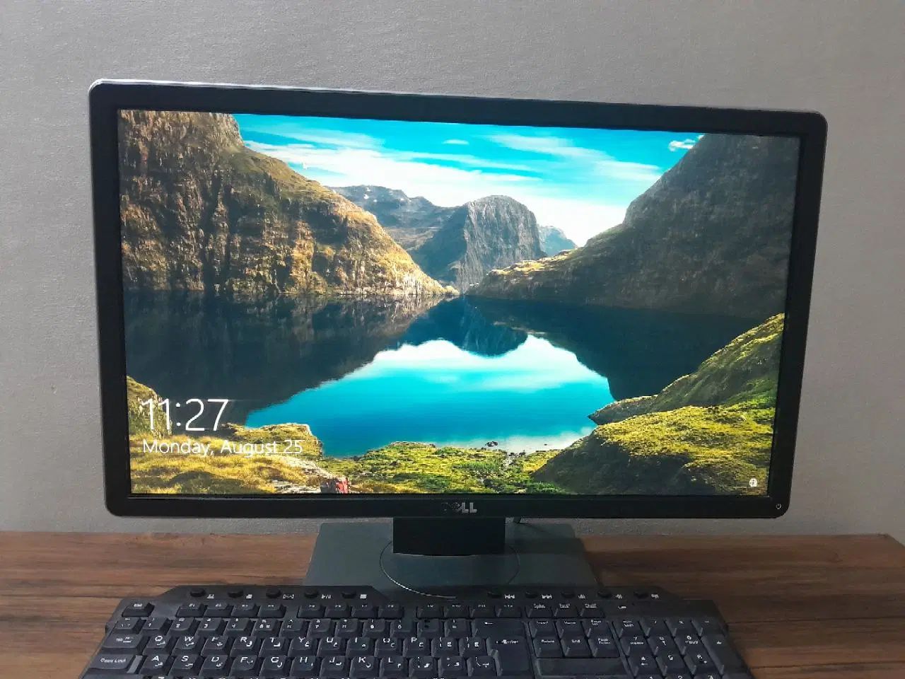 مانیتورFullHD Dell|قطعات و لوازم جانبی رایانه|تهران, نیروی هوایی (پیروزی)|دیوار