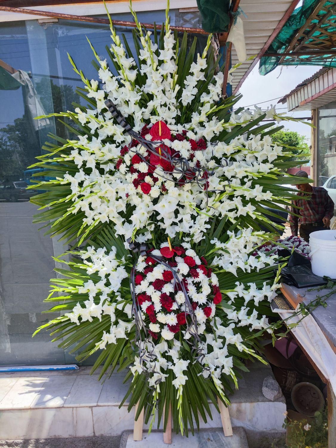 تاج گل ترحیم ۸۰۰تومان|خدمات پذیرایی، مراسم|اراک, |دیوار