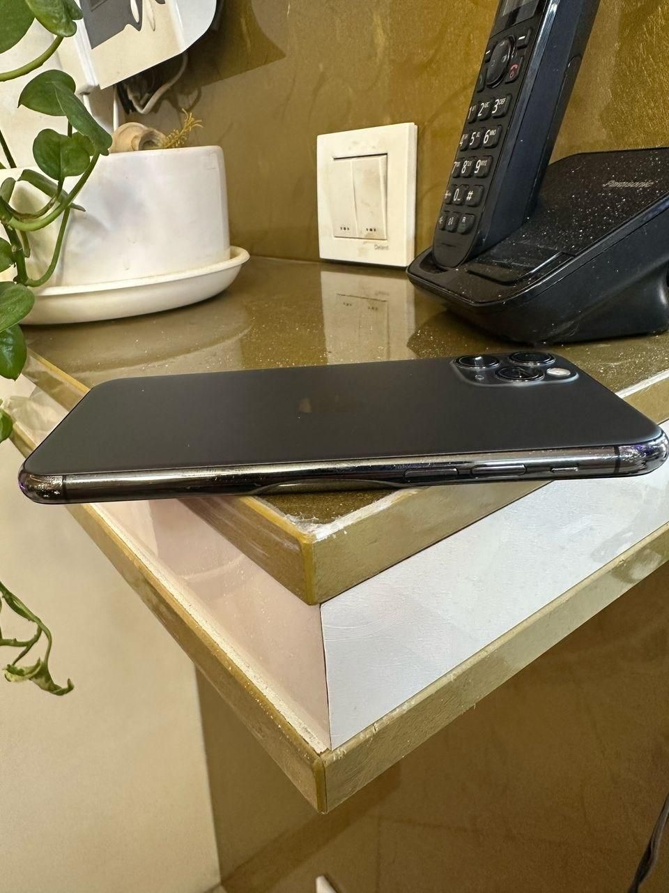 آیفون iphone 11 Pro با حافظه 256 گیگابایت|موبایل|تهران, توحید|دیوار