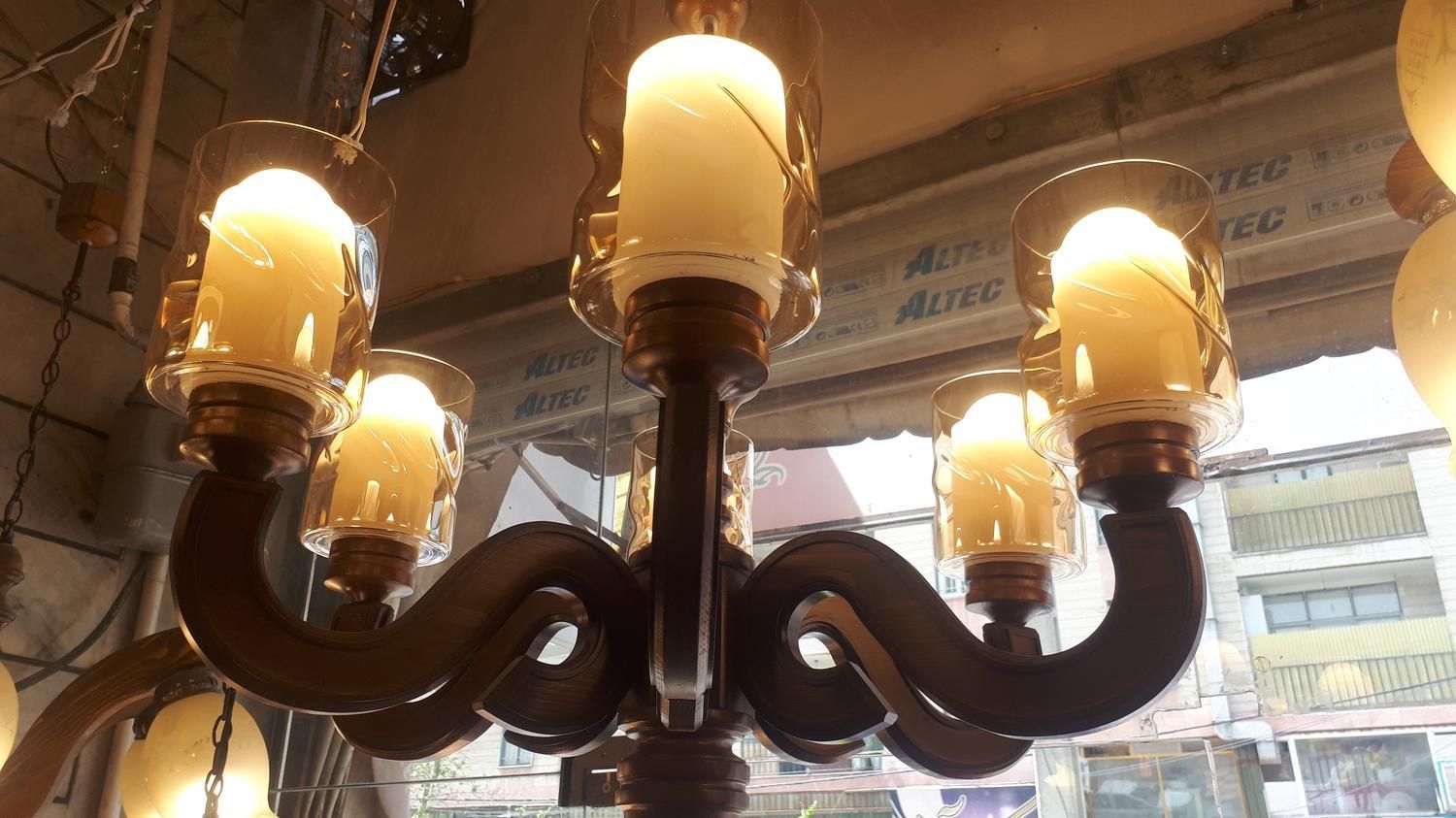 لوستر چوبی مدل اسپانیش|لوستر و چراغ آویز|کرج, شاهین‌ویلا|دیوار