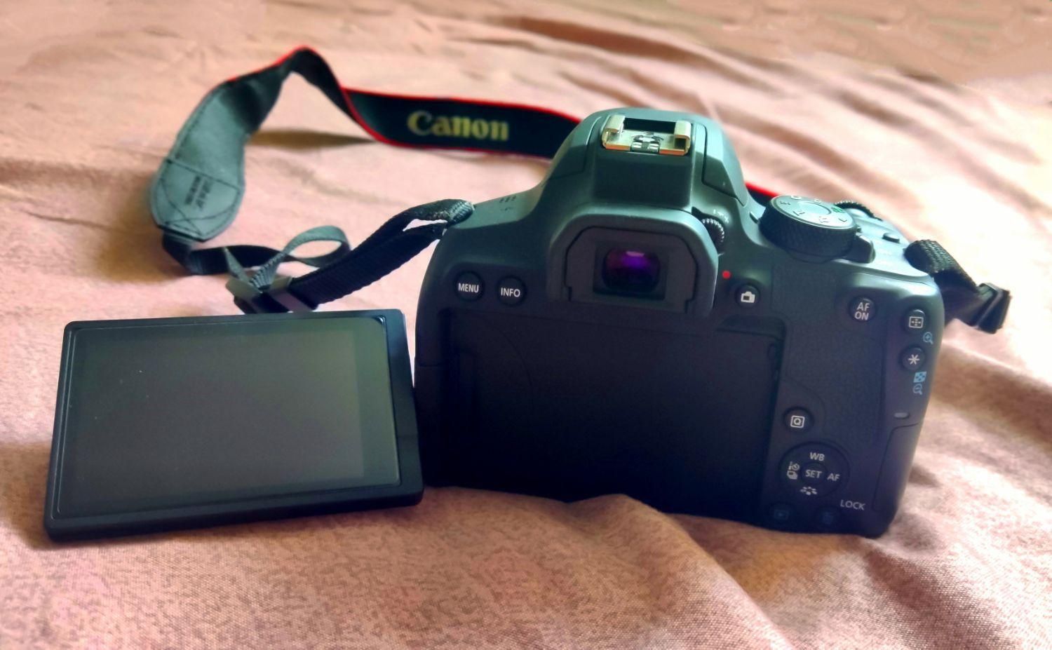 دوربین Canon 850d با لنز 135-18|دوربین عکاسی و فیلم‌برداری|اصفهان, صائب|دیوار
