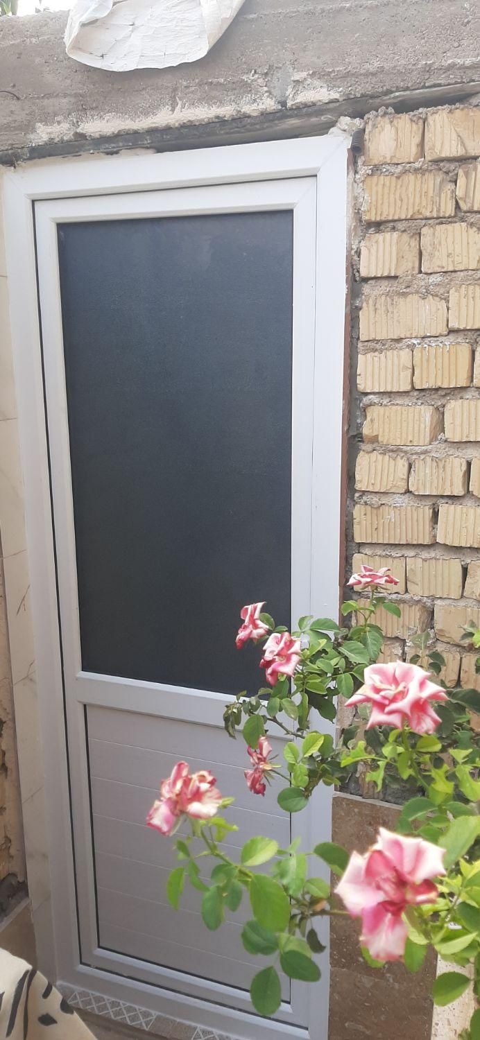 پنجره دوجداره  upvc درضد سرقت توری پلیسه|خدمات پیشه و مهارت|صدرا-فارس, فاز ۱|دیوار