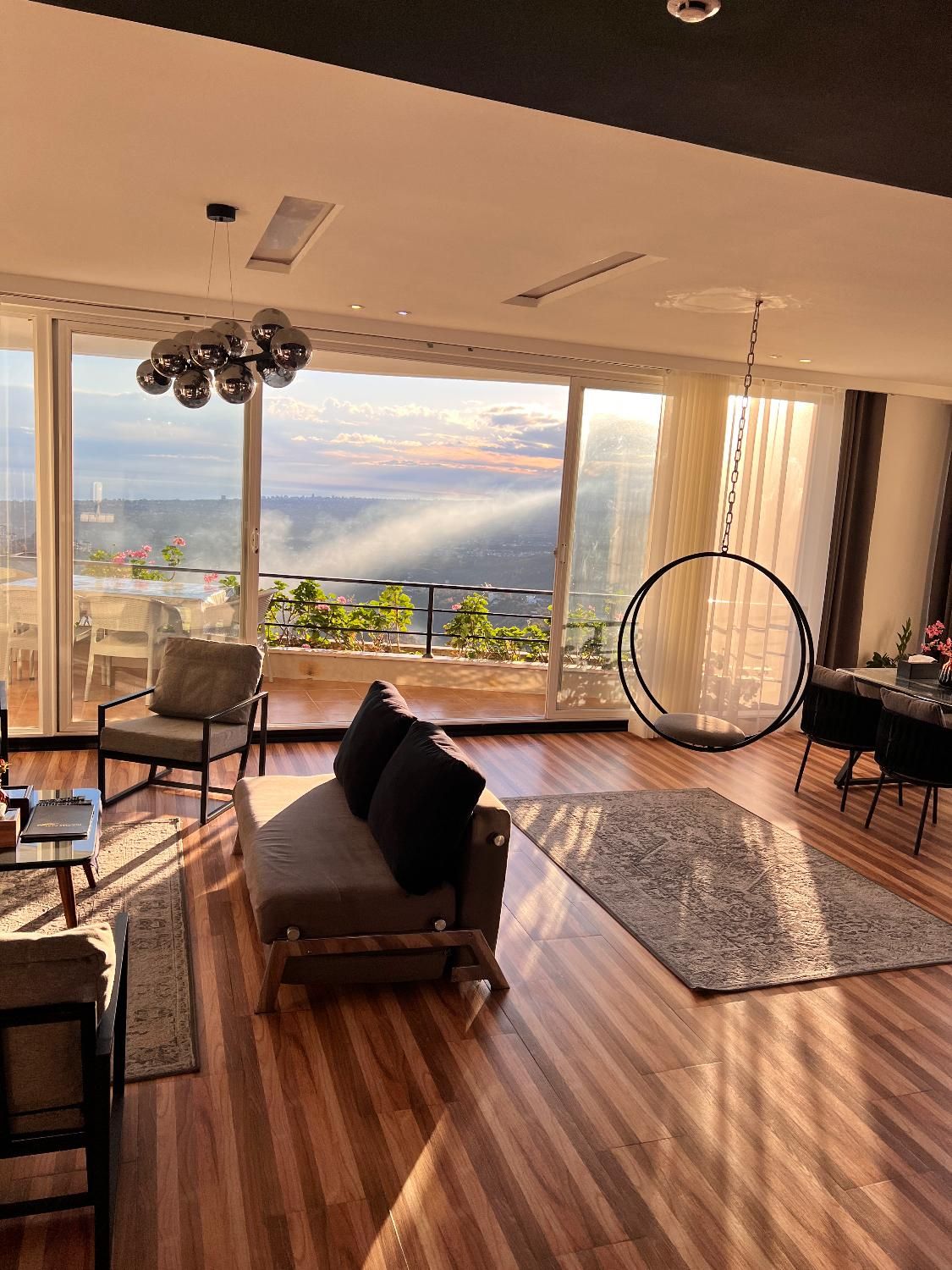 استخدام خدماتی در هتل شمال(باخوابگاه و۳وعده غذا)|استخدام سرایداری و نظافت|هشتگرد, شهرک بعثت|دیوار