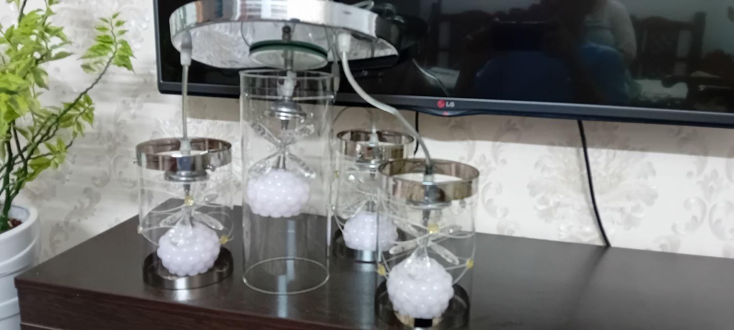 لوستر ۴ آویز زیبا تمشک صورتی|لوستر و چراغ آویز|تهران, مینای جنوبی|دیوار